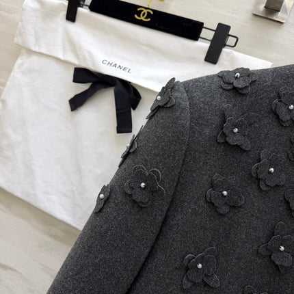 CHANEL 26S WOOL JACKET AND SKIRT SET 870