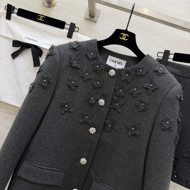 CHANEL 26S WOOL JACKET AND SKIRT SET 870