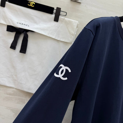 CHANEL 26S LONG-SLEEVE T-SHIRT 975
