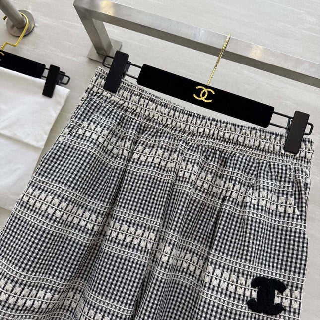 CHANEL 26S WIDE-LEG PLAID PANTS 971