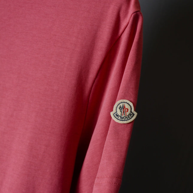MONCLER 26S SHORT-SLEEVE T-SHIRT 673