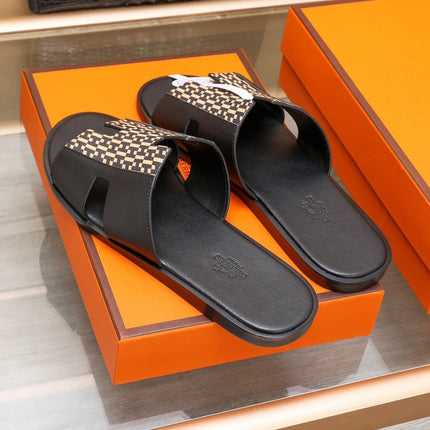 HM IZMIR SANDAL BLACK AND PEACHY LAMBSKIN