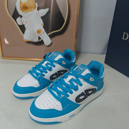 DIOR 26S LOW-TOP SNEAKER IN BLUE AND WHITE CALFSKIN