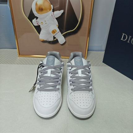 DIOR 26S LOW-TOP SNEAKER IN WHITE AND GREY CALFSKIN