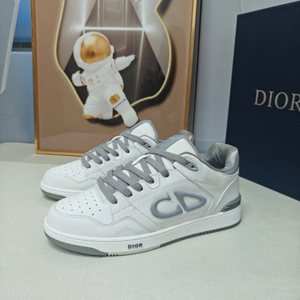 DIOR 26S LOW-TOP SNEAKER IN WHITE AND GREY CALFSKIN