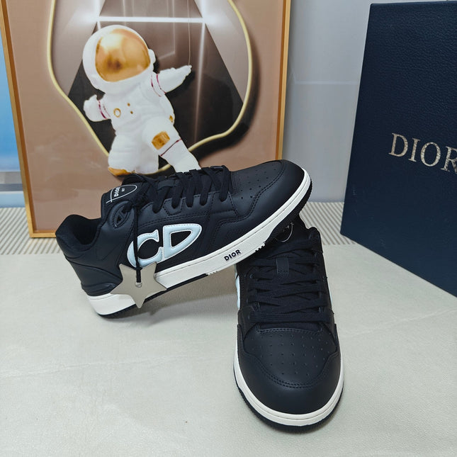 DIOR 26S LOW-TOP SNEAKER IN BLACK CALFSKIN