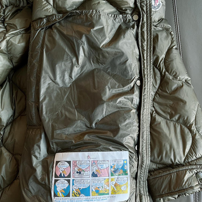 MONCLER 25S DOWN JACKET 488