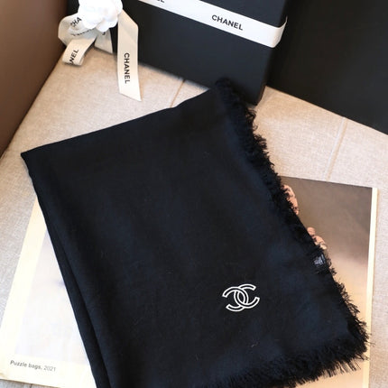 CHANEL 26S SCARF 200 IN CASHMERE 509145