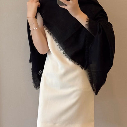 CHANEL 26S SCARF 200 IN CASHMERE 509145