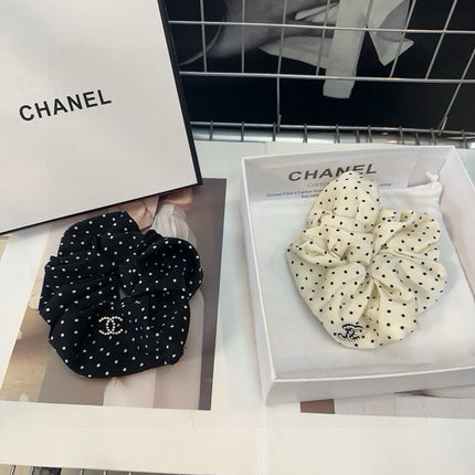 BLACK DOT FABRIC SCRUNCHIE 418926
