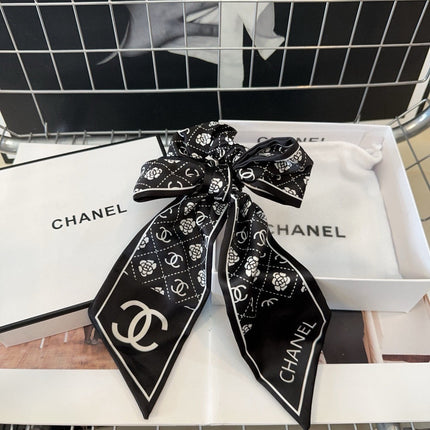 CHANEL 26S HAIR SCRUNCHIE IN BLACK SILK 503074