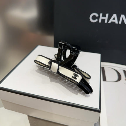 CHANEL 26S BOW HAIR CLIP IN WHITE RIBBON 512097