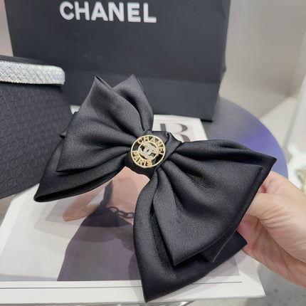 CHANEL 26S HEADBAND IN BLACK SATIN 503079