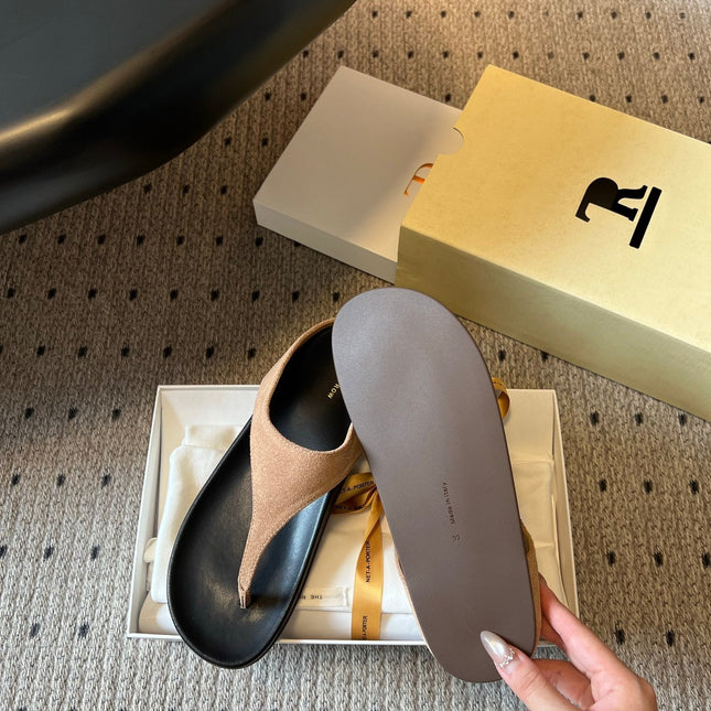 THE ROW 26S THONG SANDALS IN LIGHT BROWN SUEDE