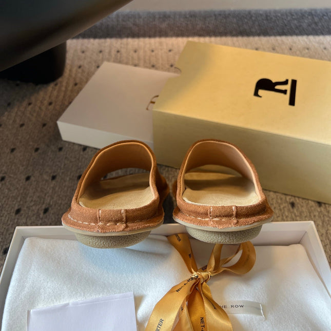 THE ROW 26S THONG SANDALS IN CARAMEL BROWN SUEDE