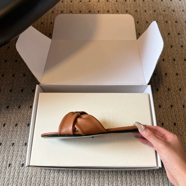 YSL 26S TWISTED-STRAP FLAT SANDALS IN  BROWN LAMBSKIN
