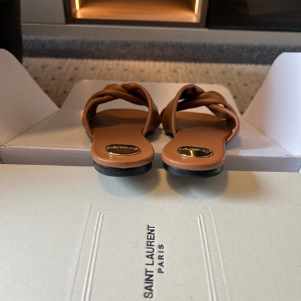 YSL 26S TWISTED-STRAP FLAT SANDALS IN  BROWN LAMBSKIN