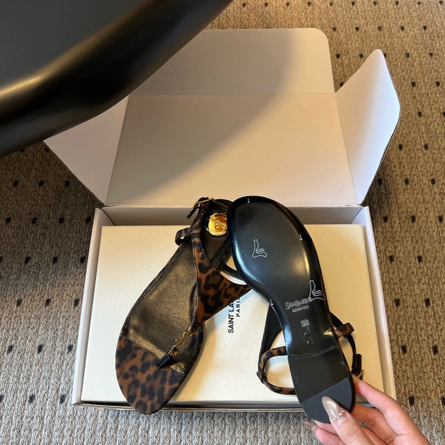 YSL 26S WIDE-STRAP THONG SANDALS IN LEOPARD PRINT FABRIC