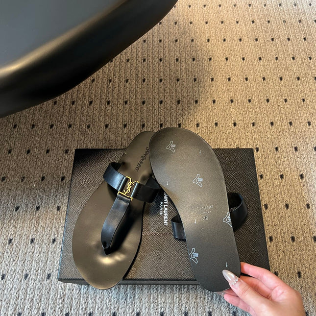 YSL 26S THONG SANDALS IN BLACK CALFSKIN