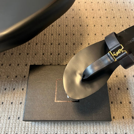 YSL 26S THONG SANDALS IN BLACK CALFSKIN