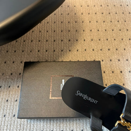 YSL 26S THONG SANDALS IN BLACK CALFSKIN