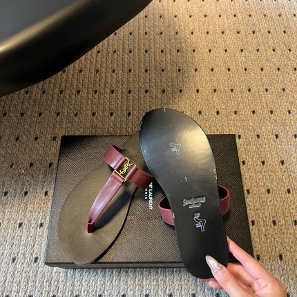 YSL 26S THONG SANDALS IN DARK RED AND BLACK SHINY CALFSKIN