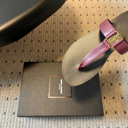 YSL 26S THONG SANDALS IN DARK RED AND BLACK SHINY CALFSKIN