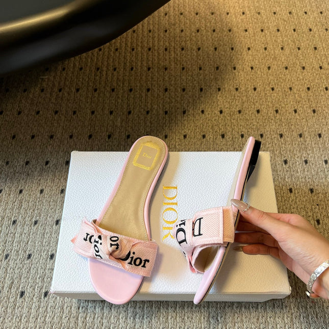 DIOR 26S DWAY SLIDE IN PINK FABRIC AND LAMBSKIN