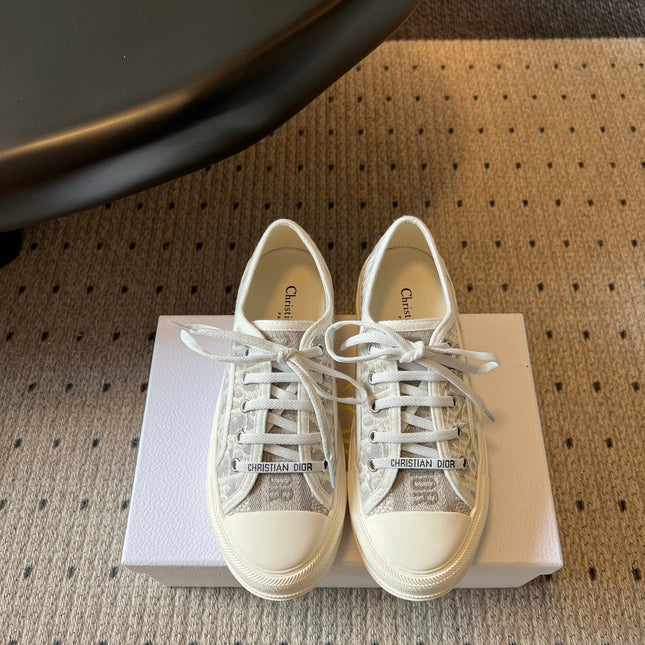DIOR 26S LOW-TOP SNEAKER 50MM IN LIGHT GREY OBLIQUE EMBROIDERED CANVAS