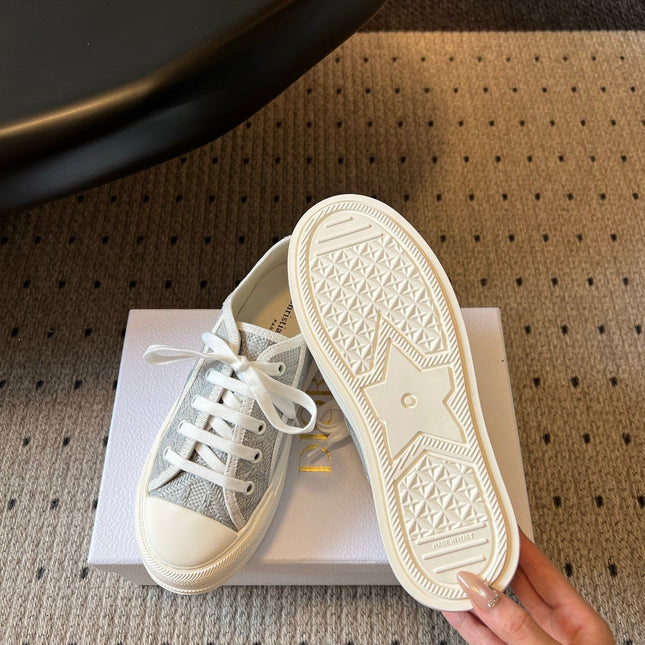 DIOR 26S LOW-TOP SNEAKER 50MM IN BLUE GREY OBLIQUE EMBROIDERED CANVAS