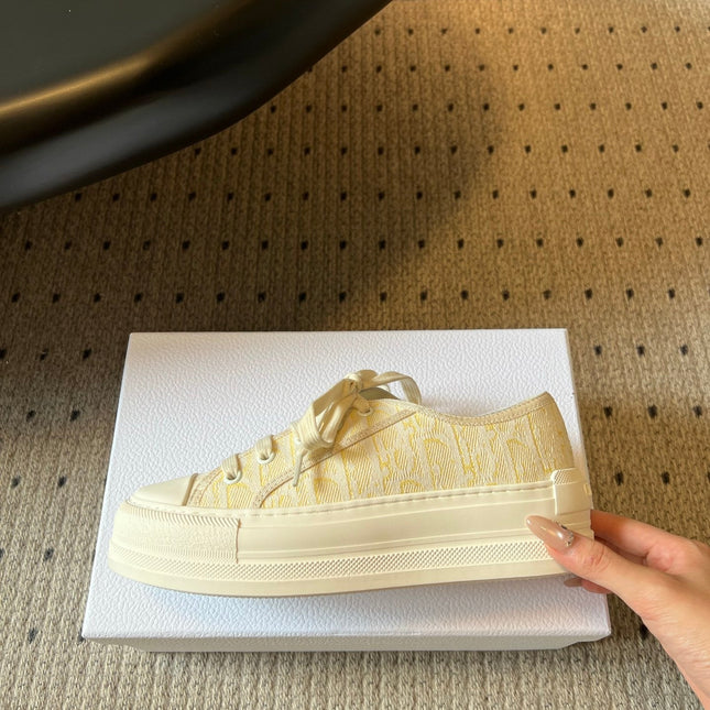 DIOR 26S LOW-TOP SNEAKER 50MM IN LIGHT YELLOW OBLIQUE EMBROIDERED CANVAS