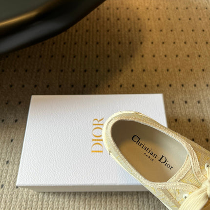 DIOR 26S LOW-TOP SNEAKER 50MM IN LIGHT YELLOW OBLIQUE EMBROIDERED CANVAS