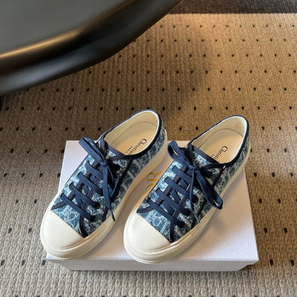 DIOR 26S LOW-TOP SNEAKER 50MM IN NAVY BLUE OBLIQUE EMBROIDERED WOOL