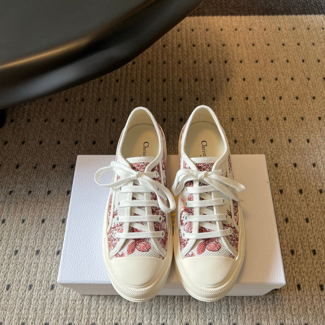 DIOR 26S LOW-TOP SNEAKER 50MM IN WHITE AND RED OBLIQUE EMBROIDERED CANVAS