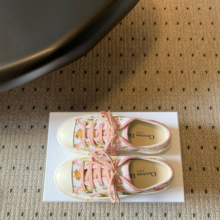 DIOR 26S LOW-TOP SNEAKER 50MM IN WHITE AND PINK EMBROIDERED CANVAS