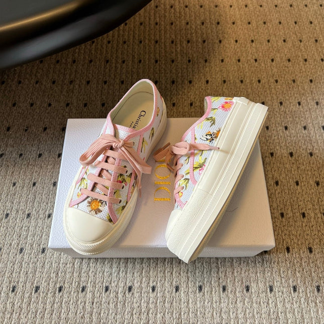 DIOR 26S LOW-TOP SNEAKER 50MM IN WHITE AND PINK EMBROIDERED CANVAS