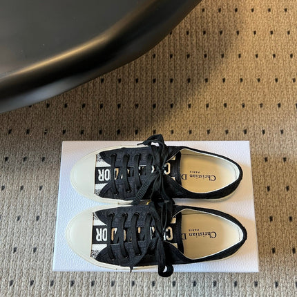 DIOR 26S LOW-TOP SNEAKER 35MM IN BLACK OBLIQUE EMBROIDERED CANVAS