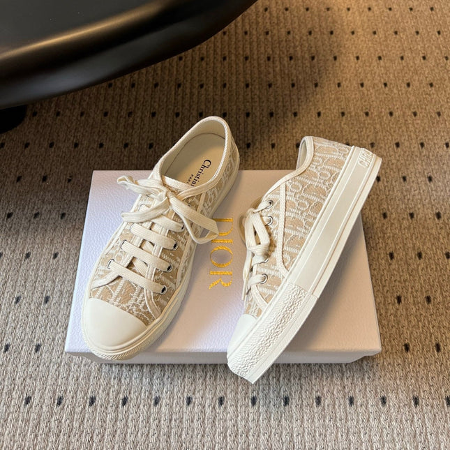 DIOR 26S LOW-TOP SNEAKER 35MM IN BEIGE OBLIQUE EMBROIDERED CANVAS