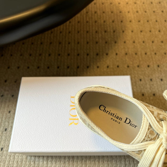 DIOR 26S LOW-TOP SNEAKER 35MM IN BEIGE OBLIQUE EMBROIDERED CANVAS