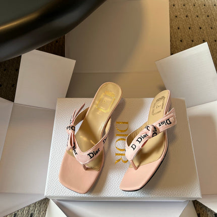 DIOR 26S HIGH-HEEL THONG SANDAL 35MM IN LIGHT PINK EMBROIDERED CANVAS AND CALFSKIN