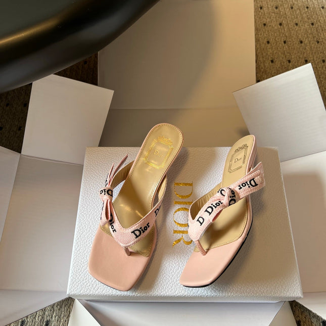 DIOR 26S HIGH-HEEL THONG SANDAL 35MM IN LIGHT PINK EMBROIDERED CANVAS AND CALFSKIN
