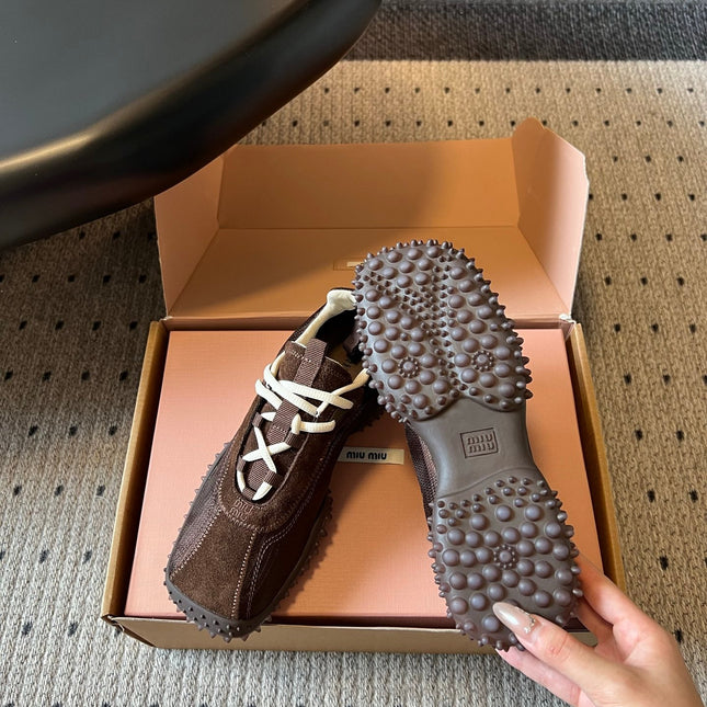 MIUMIU 26S SNEAKERS IN DARK BROWN SUEDE