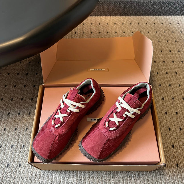MIUMIU 26S SNEAKERS IN DARK RED SUEDE