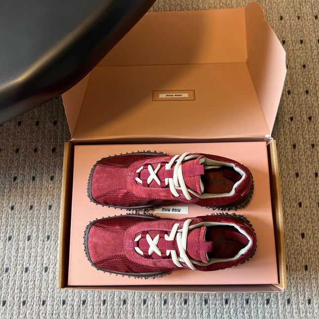 MIUMIU 26S SNEAKERS IN DARK RED SUEDE
