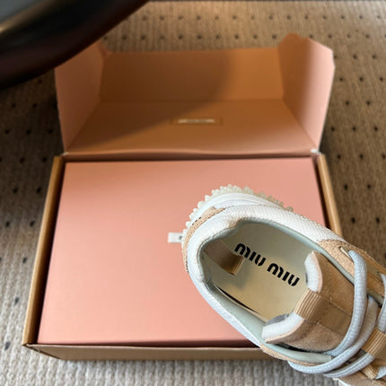 MIUMIU 26S SNEAKERS IN WHITE FABRIC AND BROWN SUEDE