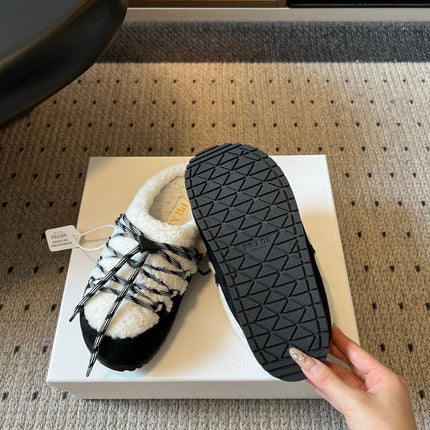 PRADA 26S WOVEN MULES IN IVORY WOOL AND BLACK SUEDE