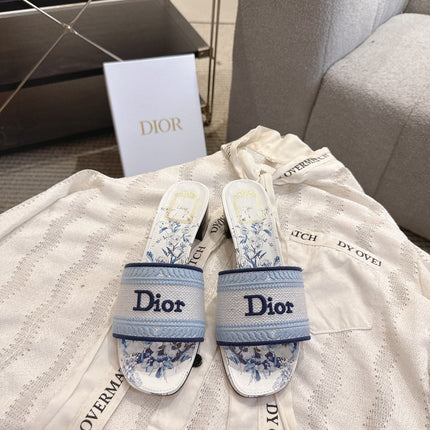 DIOR 26S DWAY FLOWER EDITION HIGH-HEEL SLIDES IN WHITE AND SKY BLUE FABRIC