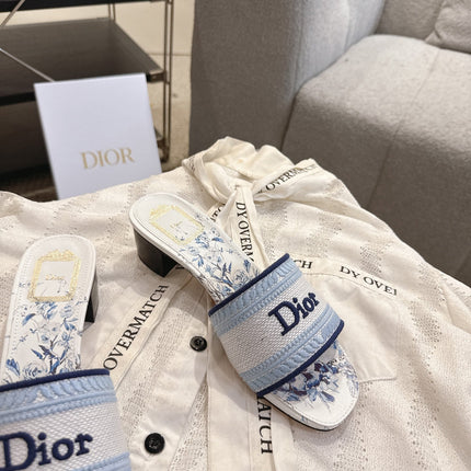 DIOR 26S DWAY FLOWER EDITION HIGH-HEEL SLIDES IN WHITE AND SKY BLUE FABRIC