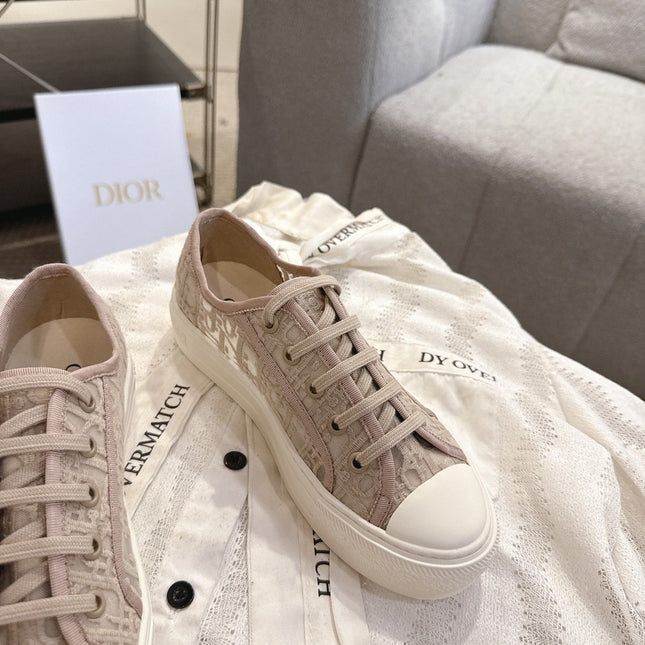 DIOR 26S SNEAKERS IN BEIGE OBLIQUE EMBROIDERED MESH