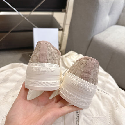 DIOR 26S PLATFORM SNEAKERS IN BEIGE OBLIQUE EMBROIDERED MESH